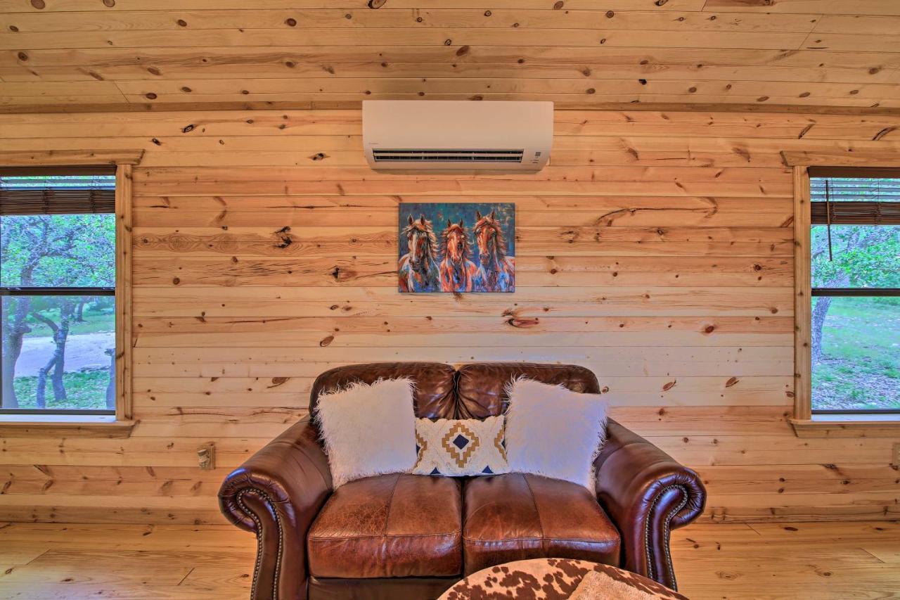 Rustic-Chic Country Cabin - 10 Mi To Main Street! Fredericksburg Buitenkant foto