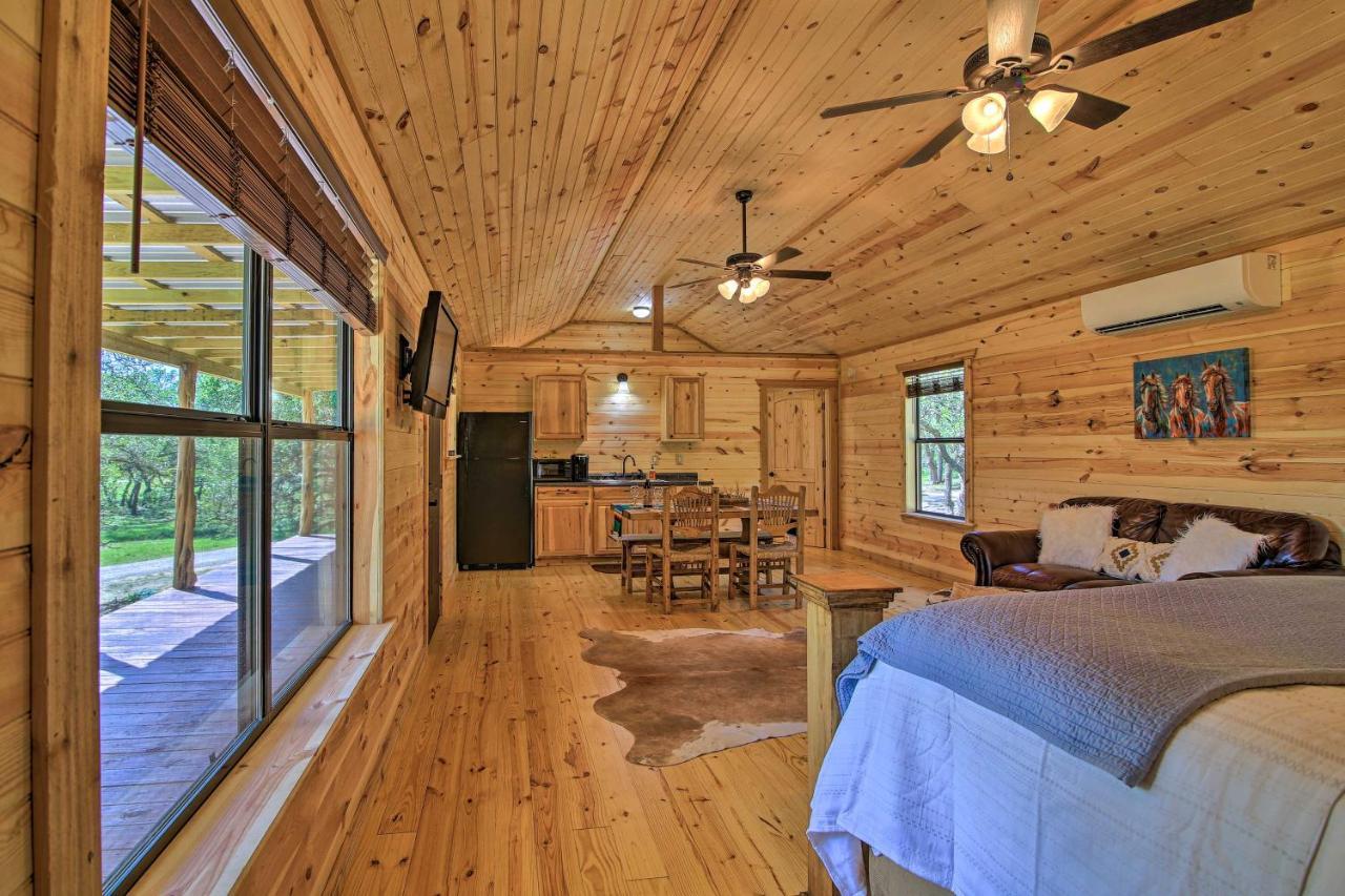 Rustic-Chic Country Cabin - 10 Mi To Main Street! Fredericksburg Buitenkant foto