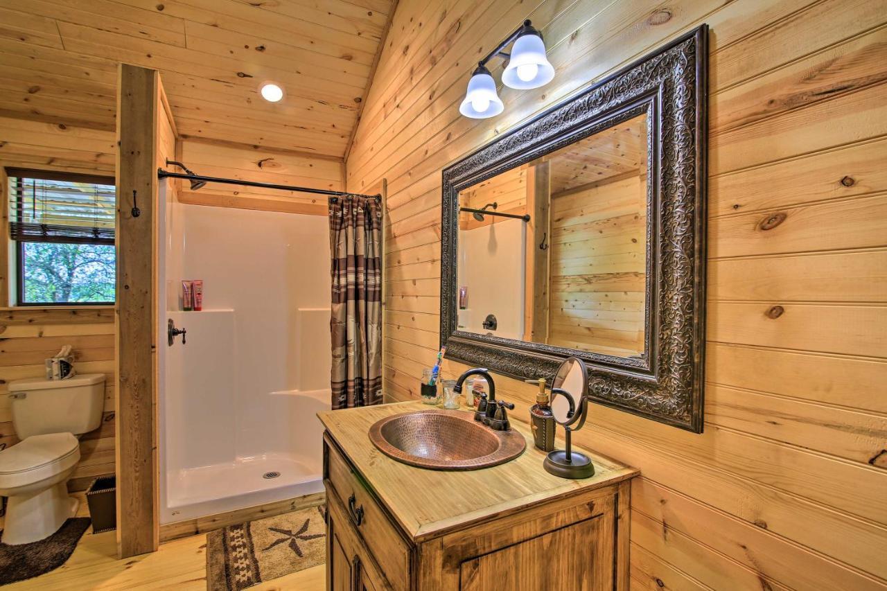 Rustic-Chic Country Cabin - 10 Mi To Main Street! Fredericksburg Buitenkant foto