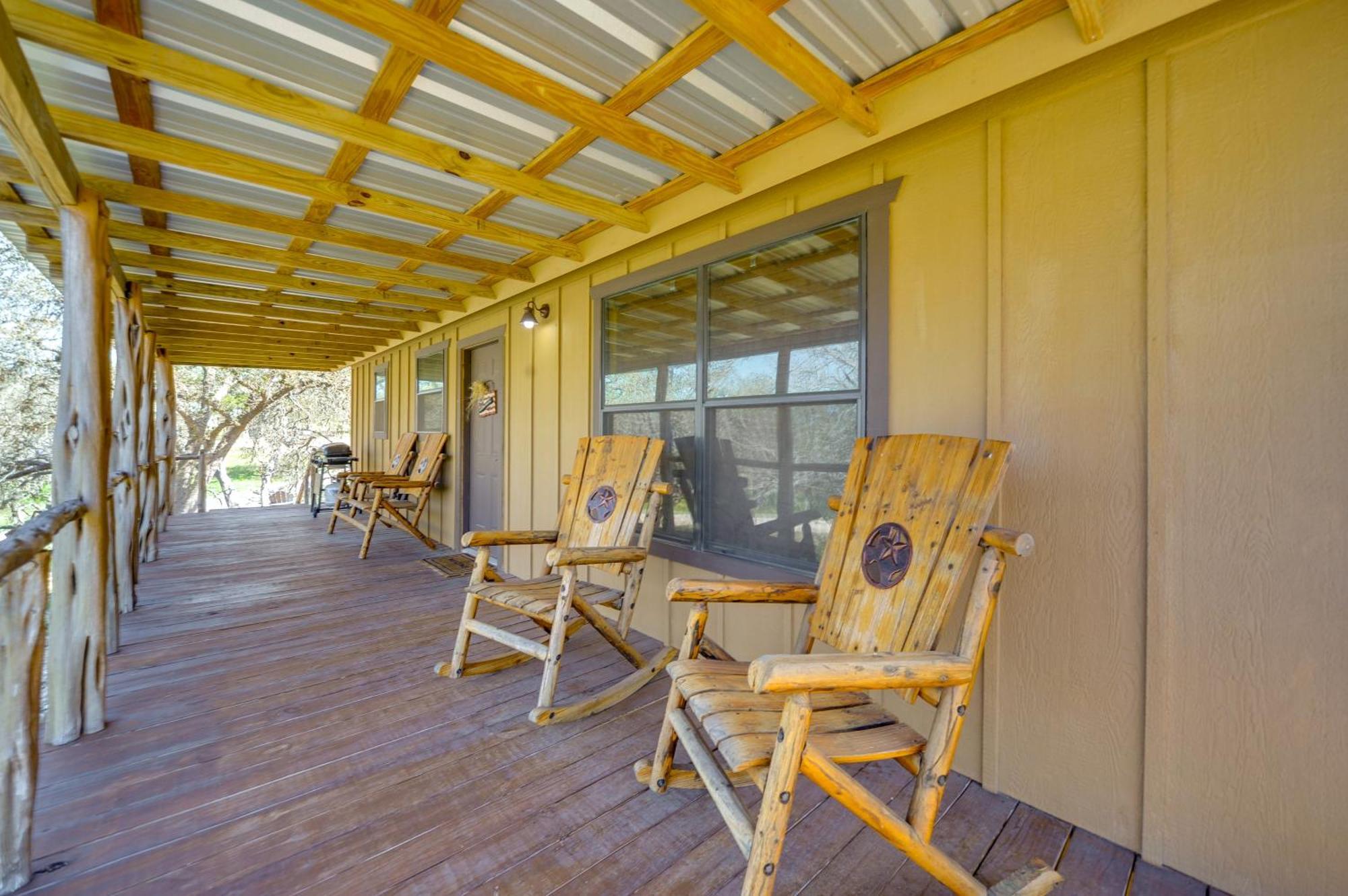 Rustic-Chic Country Cabin - 10 Mi To Main Street! Fredericksburg Buitenkant foto