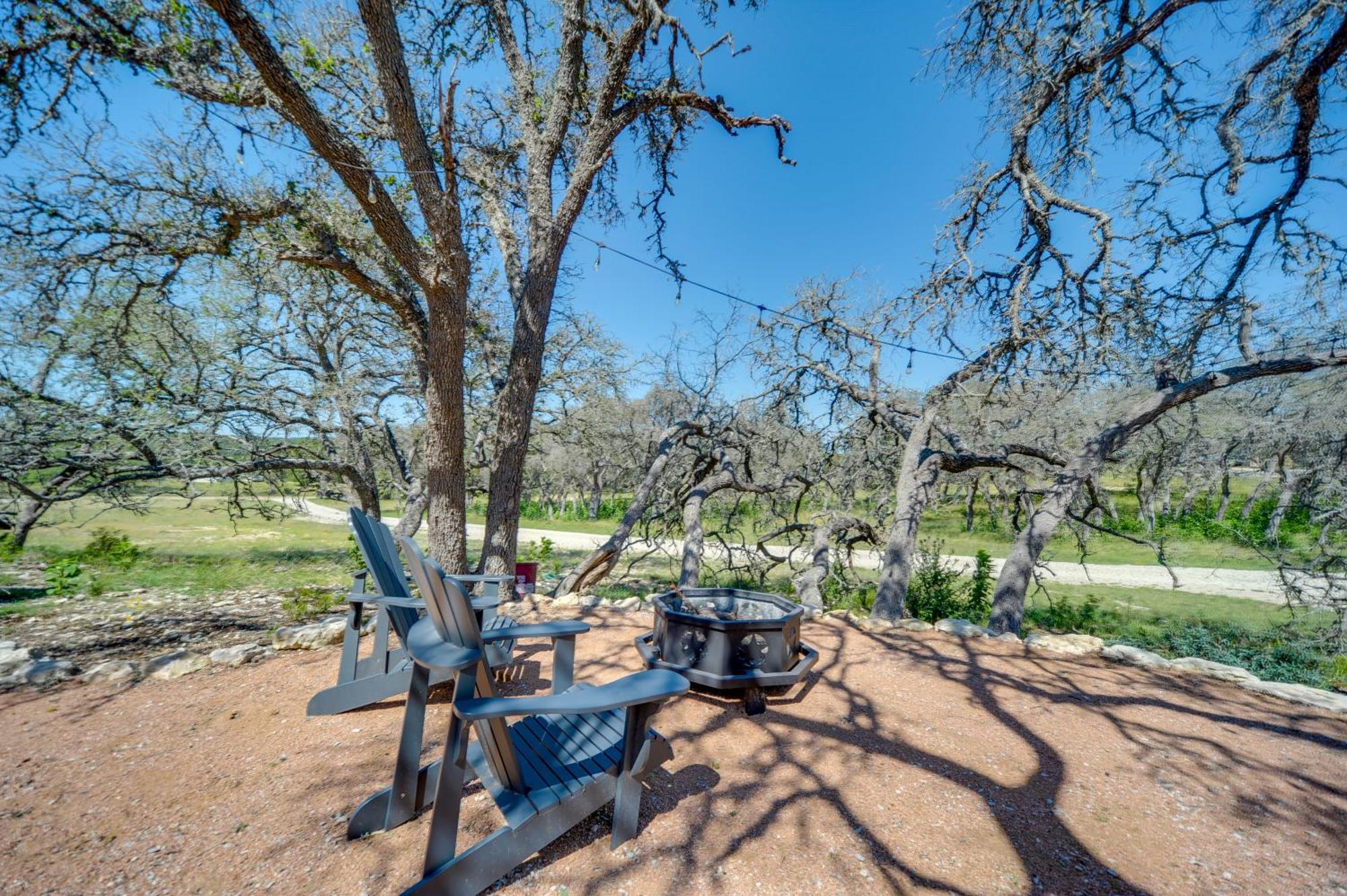 Rustic-Chic Country Cabin - 10 Mi To Main Street! Fredericksburg Buitenkant foto